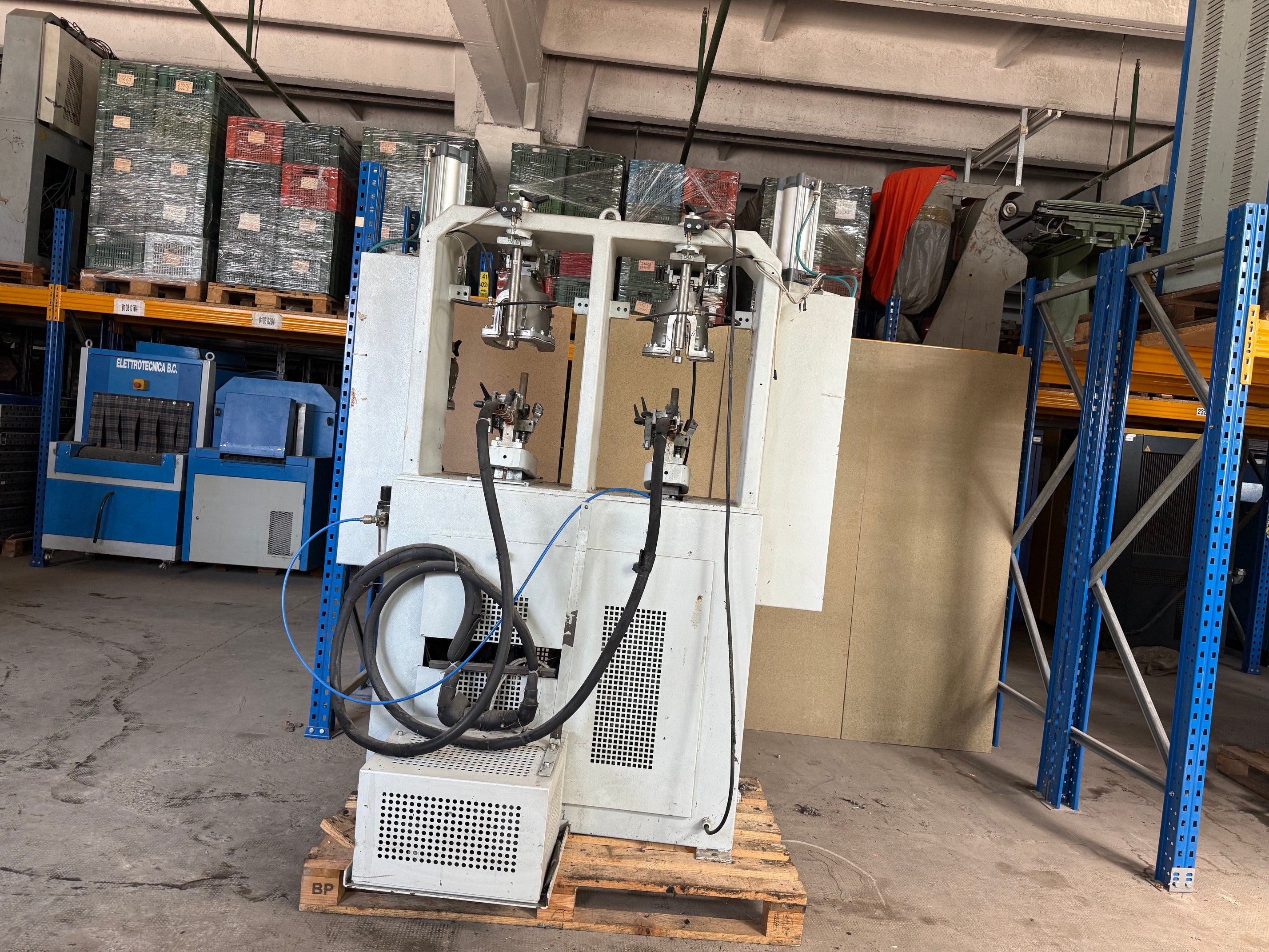 Matic SRL 4-station backpart moulding system