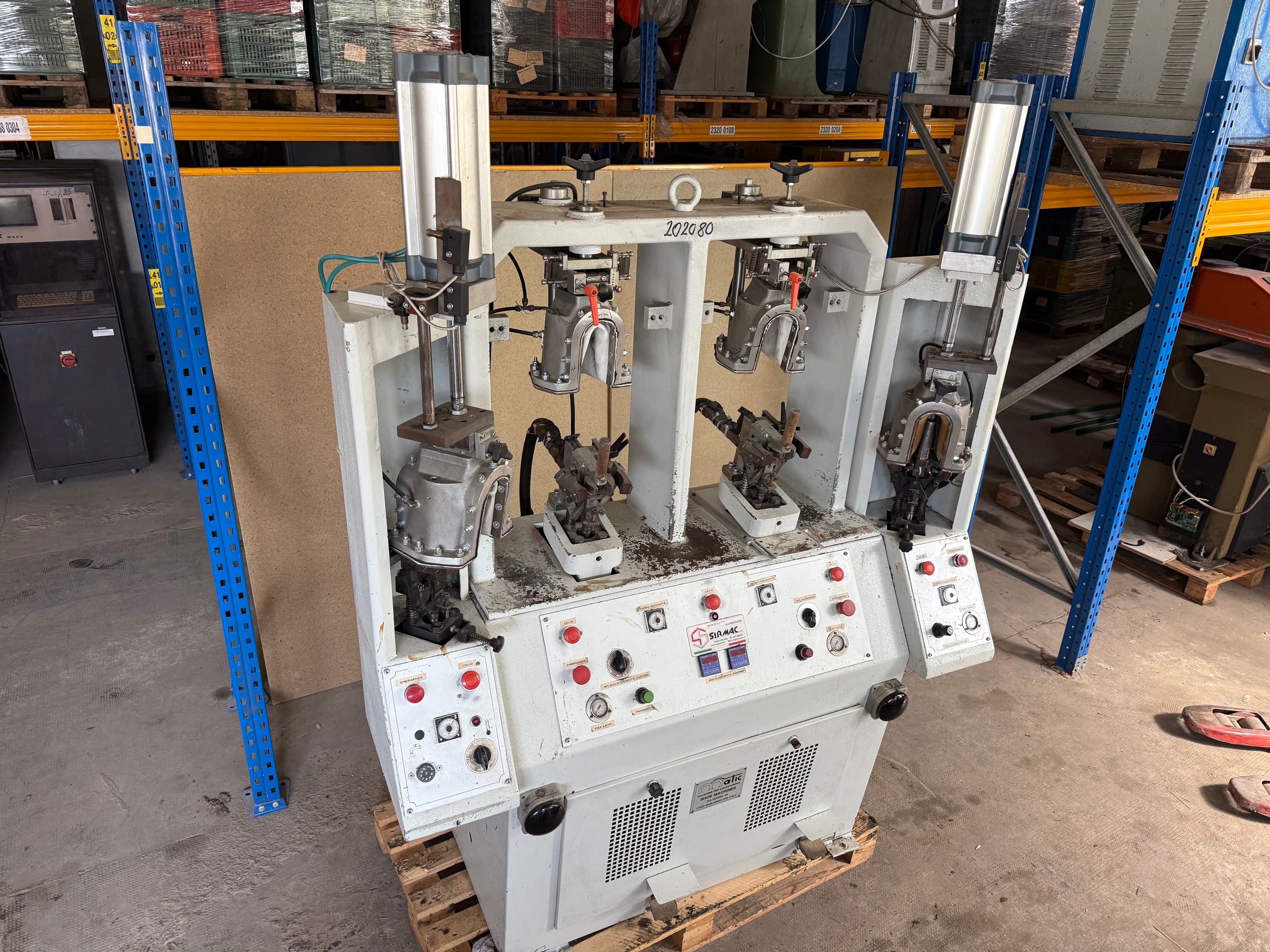 Matic SRL 4-station backpart moulding system