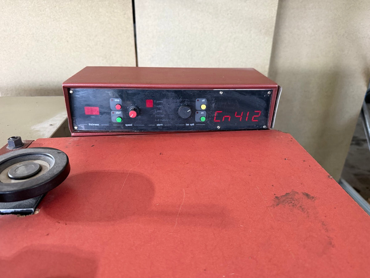 Camoga CN412 leather splitting machine