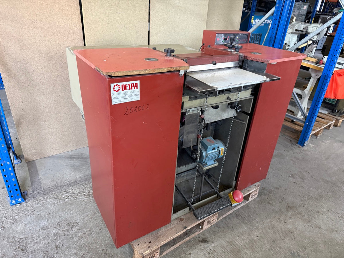 Camoga CN412 leather splitting machine
