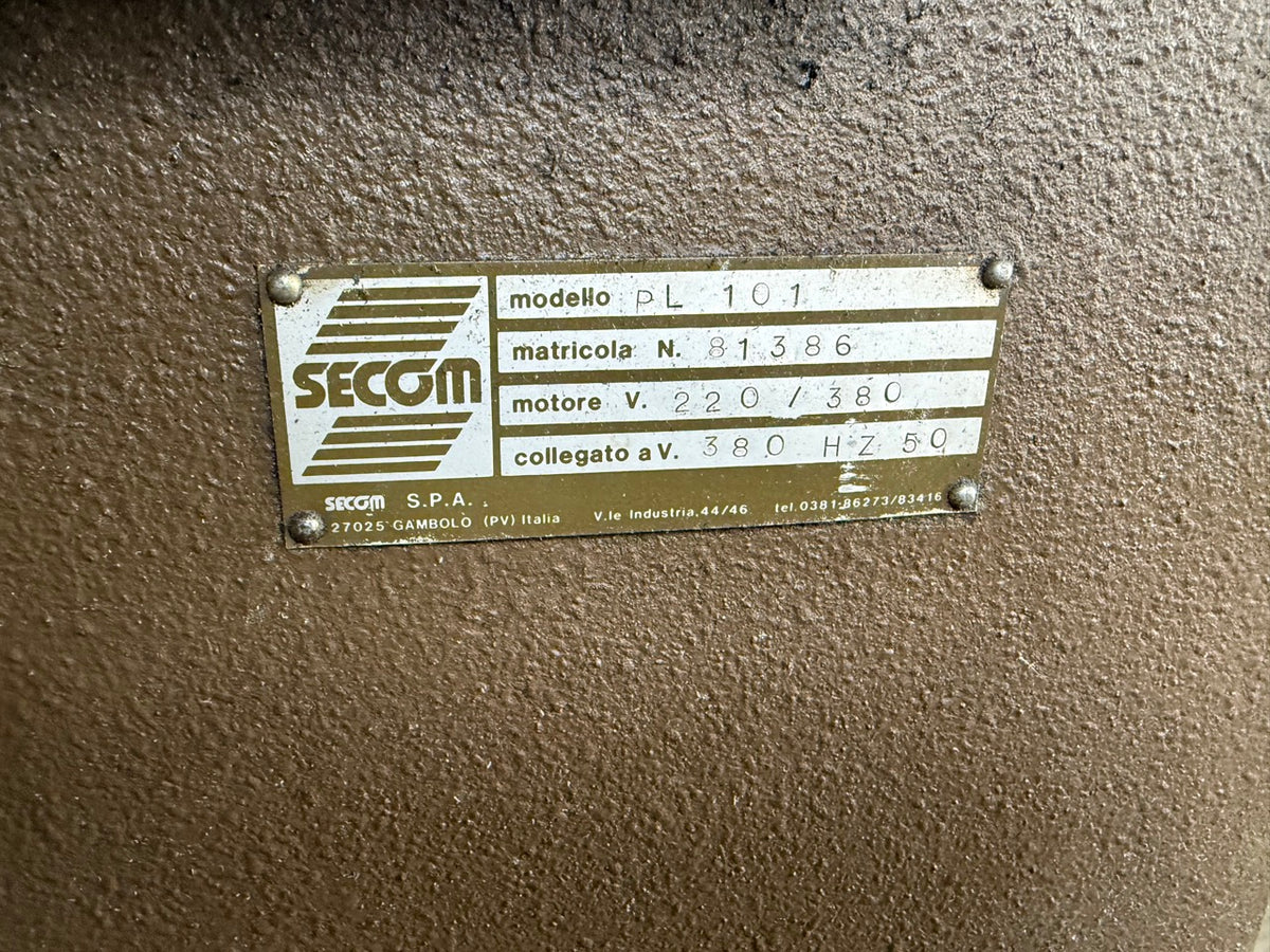 SECOM PL101 leather embossing machine