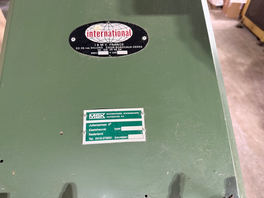 International toe lasting machine