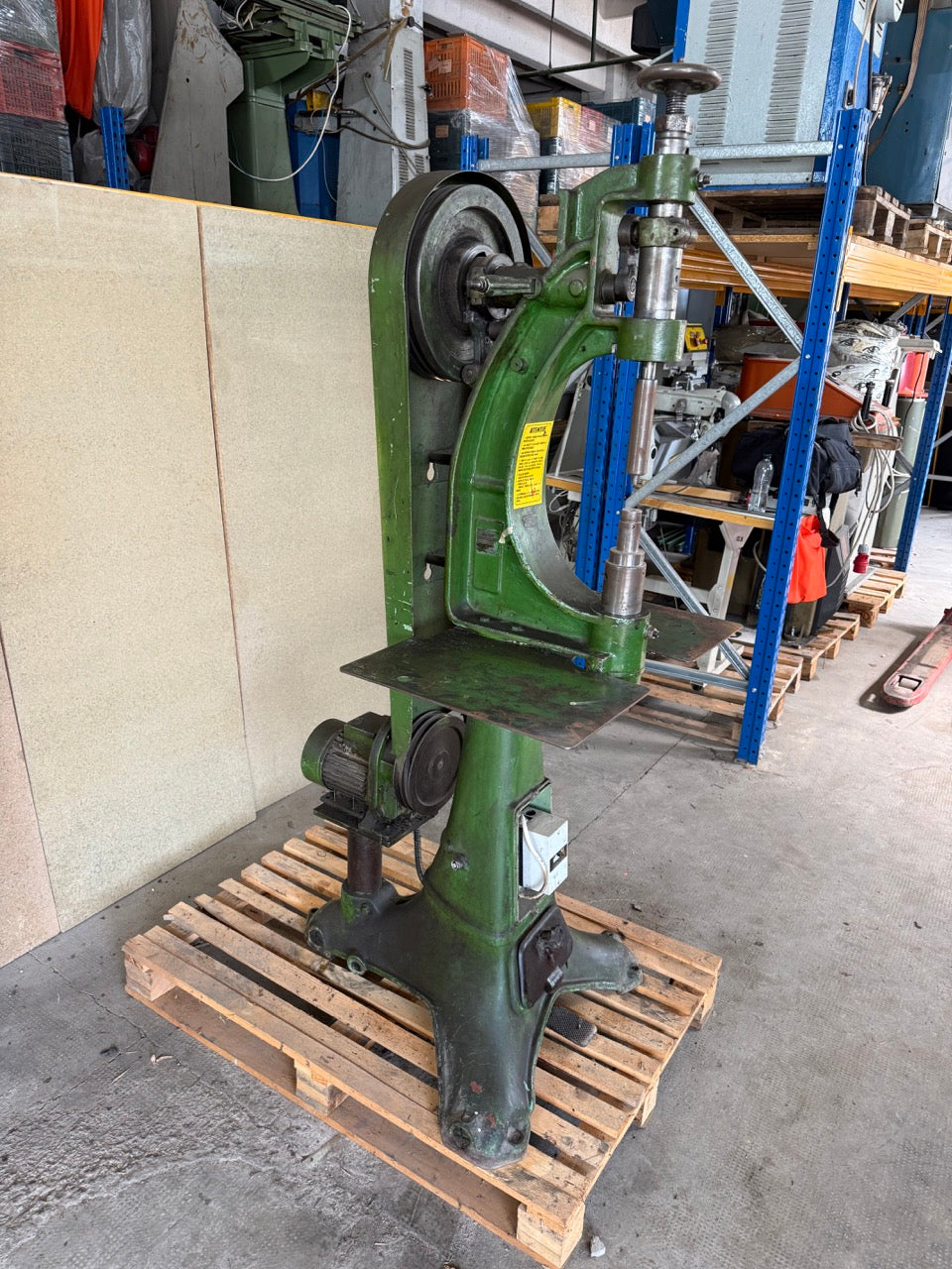 Svit industrial automatic eyeletting or punch/riveting machine