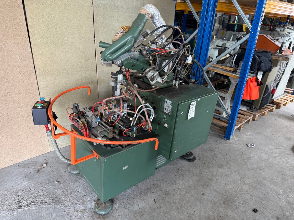 International AR-C automatic bottom roughin machine
