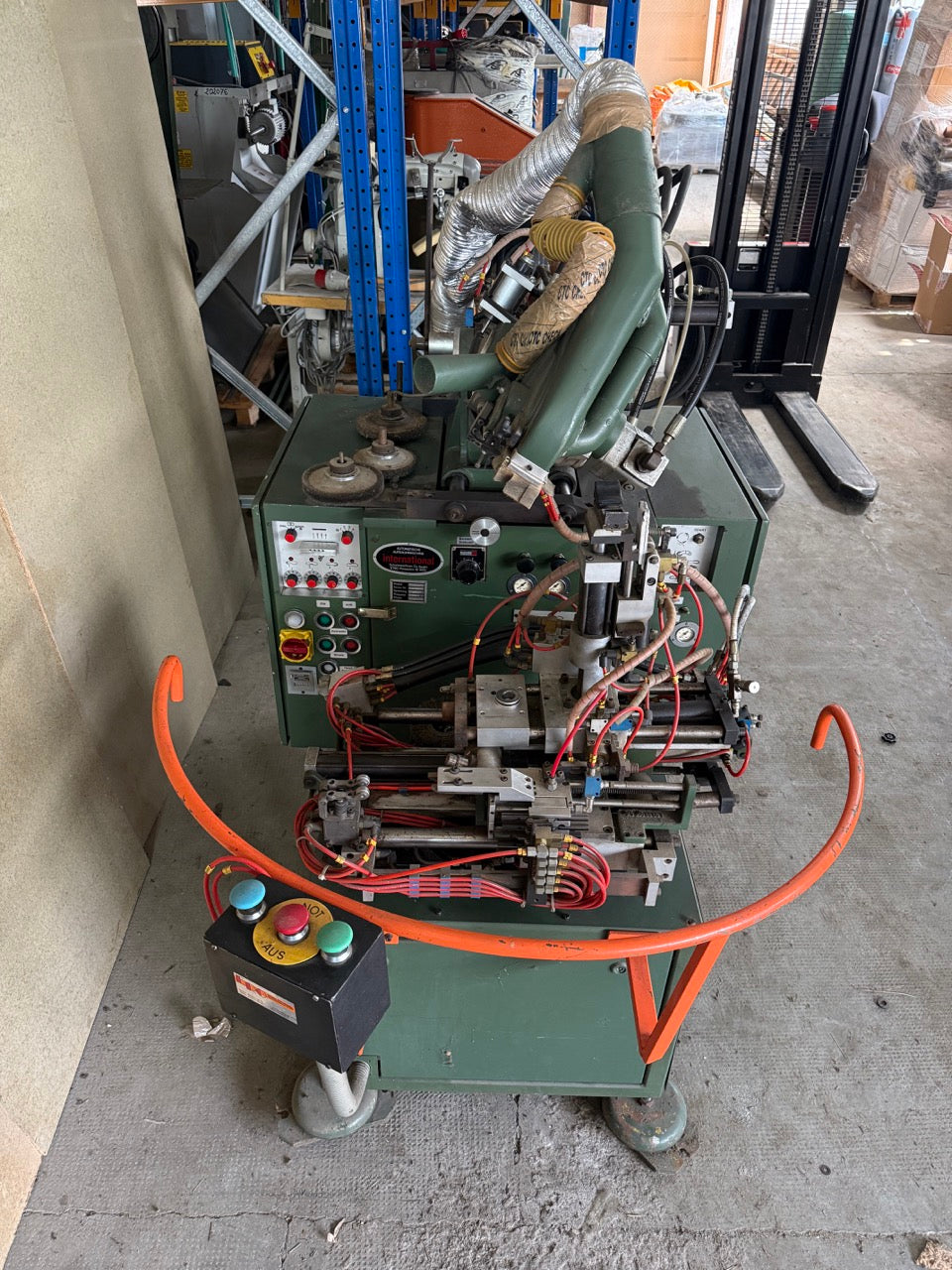 International AR-C automatic bottom roughin machine