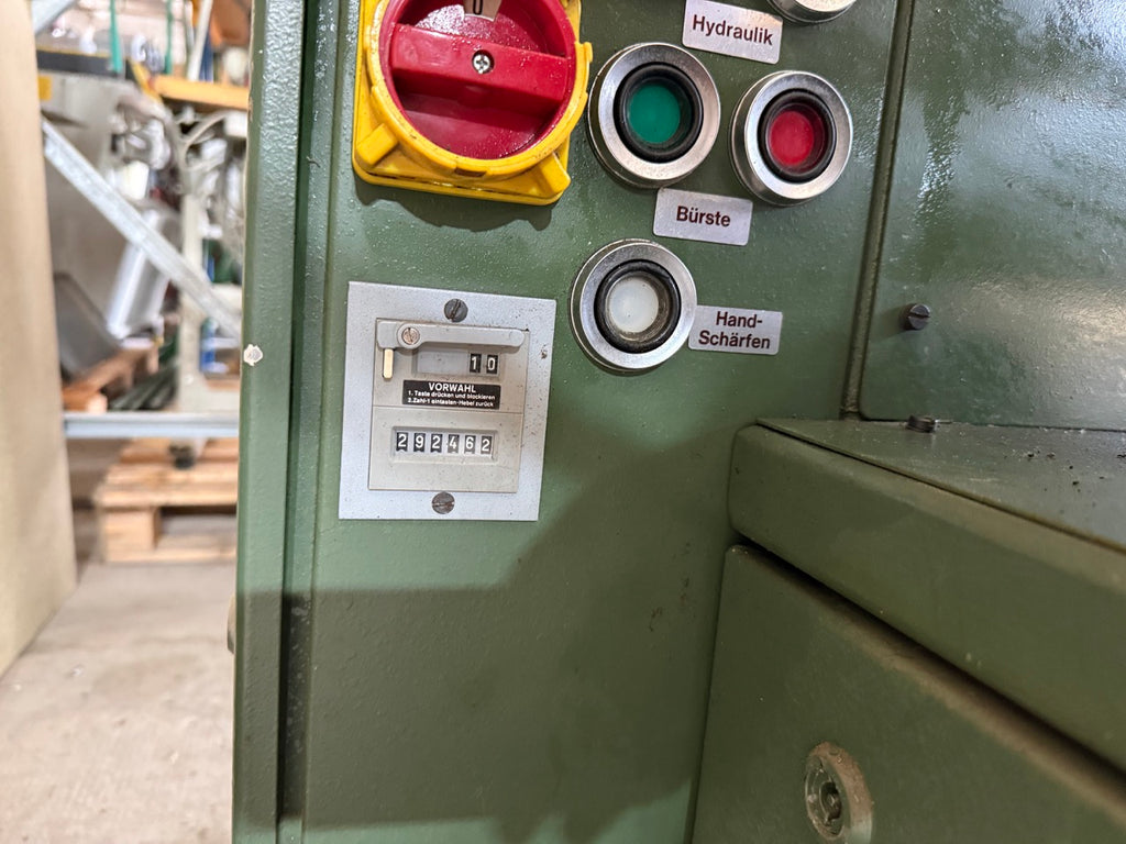 International AR-C automatic bottom roughin machine