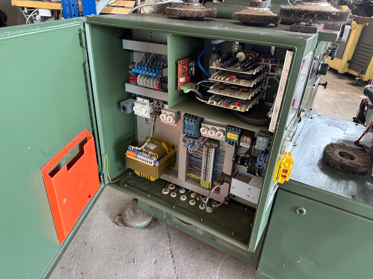 International AR-C automatic bottom roughin machine