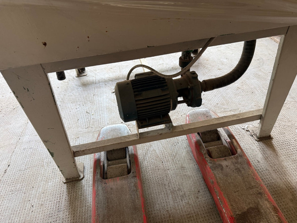 Adhesive spraying booth