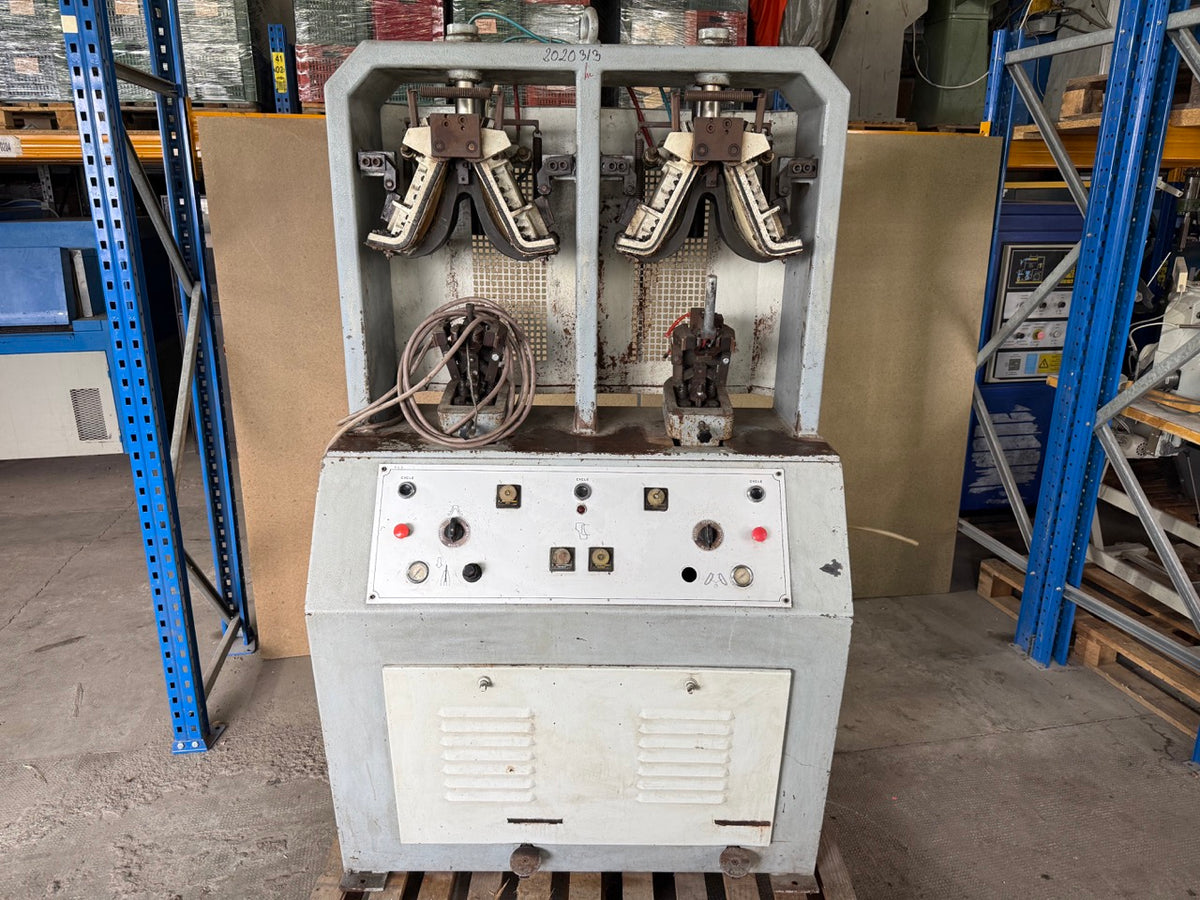 Backpart moulding system 2 stations