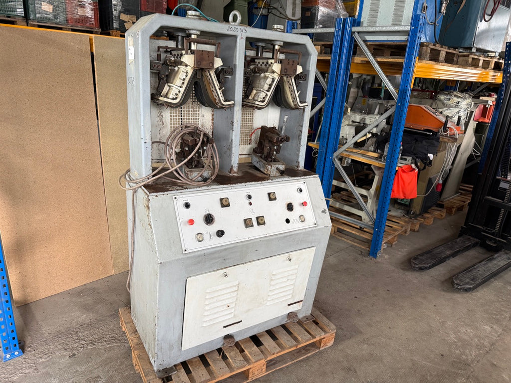 Backpart moulding system 2 stations