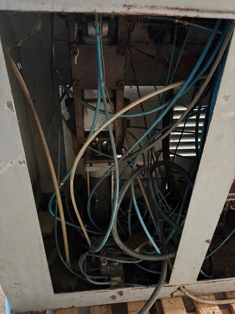 Backpart moulding system 2 stations