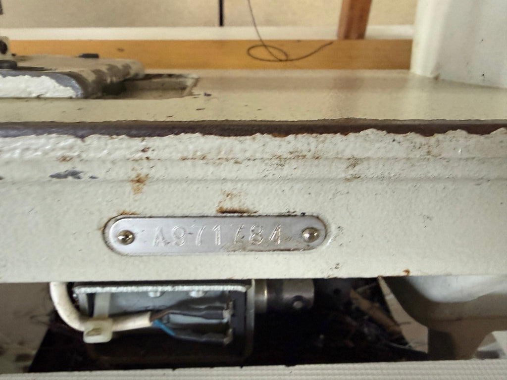 Garudan GP-510-449 Single-needle, industrial post-bed sewing machine